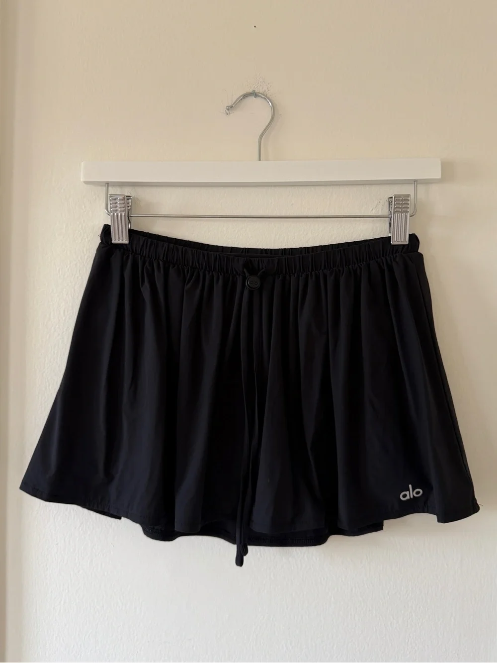 ALO Breezy Tennis Skirt in Black - XS